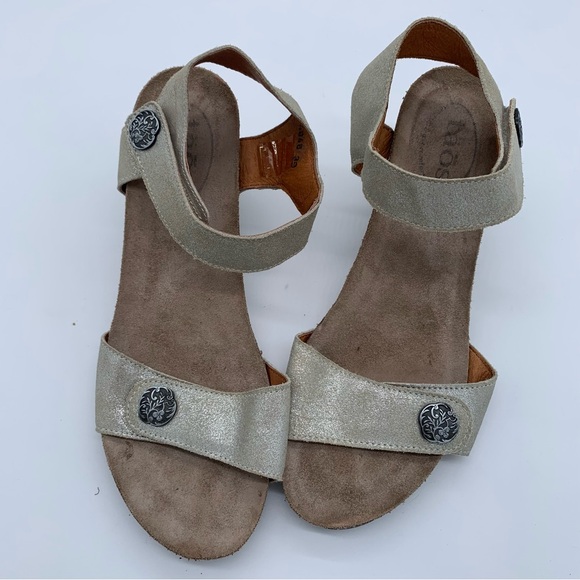 Taos Women's Silver Wedge Sandals 39 / 8 - Picture 3 of 8